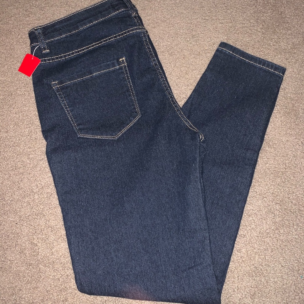 NEW Forever21 Skinny Jeans